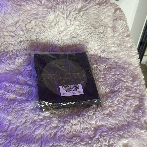 100 NWT paper covers of CDs never used just stored away black in color - Picture 1 of 3